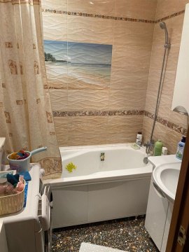 2-к квартира, 11/17 эт., 60м²