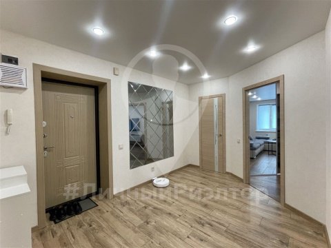 2-к квартира, 7/10 эт., 57м²