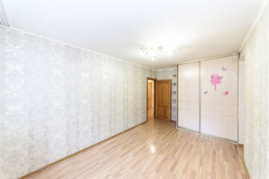 3-к квартира, 1/7 эт., 70м²