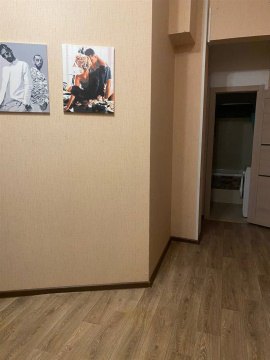 2-к квартира, 1/4 эт., 53м²