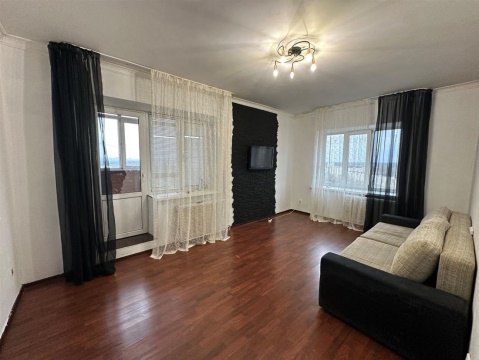 2-к квартира, 16/18 эт., 55м²